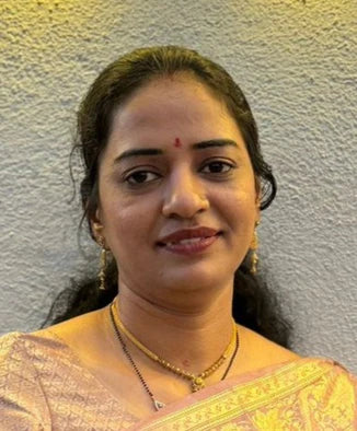 Smt. Rajkumari Gupta (Director)