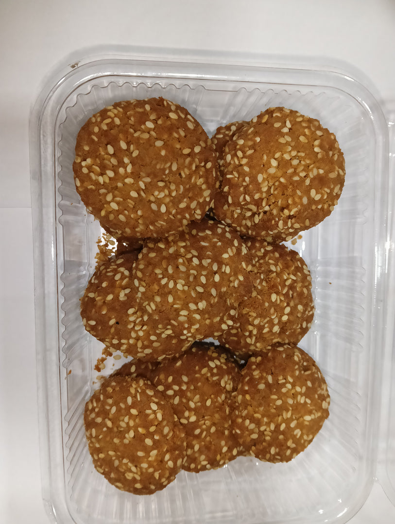 DIVYA TIL MAKRUM BISKUT